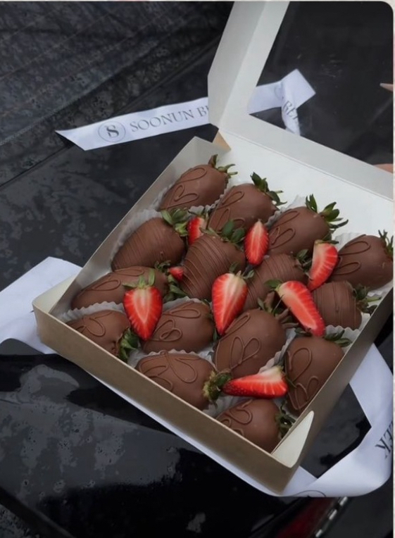 Фирменная клубника в шоколаде 15шт - изображение 1